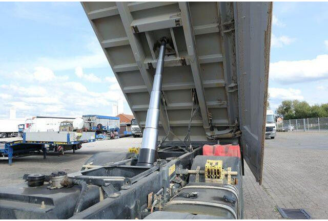 MAN 41.470 TGS 8x4, Bordmatik, Anbauplatte, Kombitür - Tippbil: bilde 4 MAN 41.470 TGS 8x4, Bordmatik, Anbauplatte, Kombitür - Tippbil: bilde 4