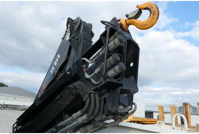 MAN 8.220 TGL BB, Hiab 055 BS-2, Greifer, AHK, Funk - Tippbil: bilde 4 MAN 8.220 TGL BB, Hiab 055 BS-2, Greifer, AHK, Funk - Tippbil: bilde 4