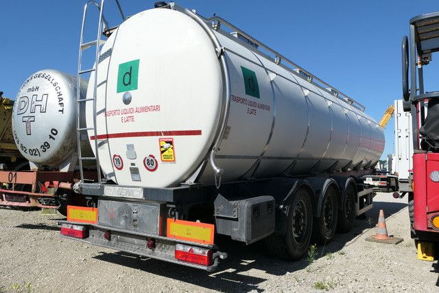 Menci SA 105/Lebensmittel/32.000 ltr./Iso/Spülleitung - Tanksemi: bilde 2 Menci SA 105/Lebensmittel/32.000 ltr./Iso/Spülleitung - Tanksemi: bilde 2