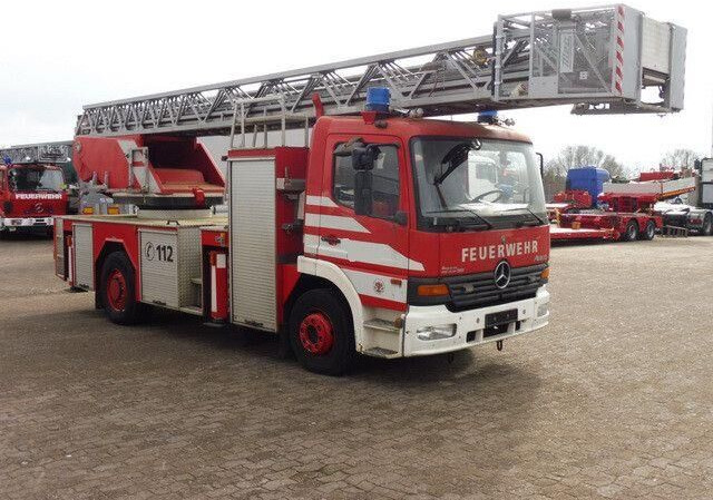 Mercedes-Benz 1528 ATEGO 4x2, Drehleiter DL23-12, Metz, 30m - Brannbil: bilde 4 Mercedes-Benz 1528 ATEGO 4x2, Drehleiter DL23-12, Metz, 30m - Brannbil: bilde 4