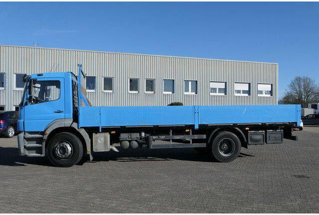 Mercedes-Benz 1824 L Axor 4x2, 3. Sitz, AHK, Gerüstbau, Klima - Planbil: bilde 2 Mercedes-Benz 1824 L Axor 4x2, 3. Sitz, AHK, Gerüstbau, Klima - Planbil: bilde 2