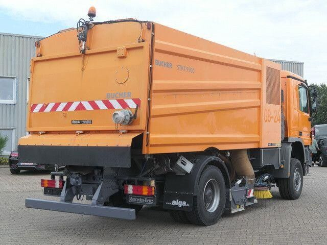 Mercedes-Benz 2032 A Actros 4x4, Bucher STKF 9500, Airport, AC - Feiebil: bilde 3 Mercedes-Benz 2032 A Actros 4x4, Bucher STKF 9500, Airport, AC - Feiebil: bilde 3