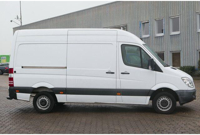 Mercedes-Benz 213 CDI Sprinter 4x2, Klima, 3. Sitz, Holzausbau - Små varebil: bilde 2 Mercedes-Benz 213 CDI Sprinter 4x2, Klima, 3. Sitz, Holzausbau - Små varebil: bilde 2