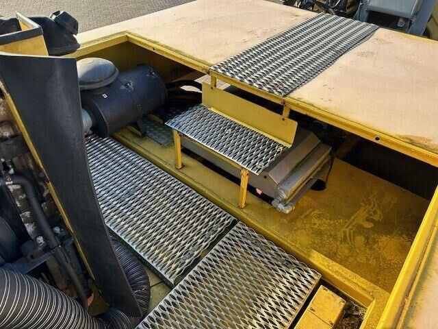 Schmidt CJS 914 Super, Kehrmaschine, Mercedes Motor - Feiebil: bilde 3 Schmidt CJS 914 Super, Kehrmaschine, Mercedes Motor - Feiebil: bilde 3