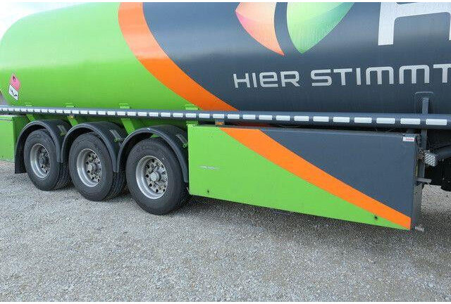 Schrader Z-STA24-42.7/4, Peilstab, 43m³, 4 Kammern - Tanksemi: bilde 2 Schrader Z-STA24-42.7/4, Peilstab, 43m³, 4 Kammern - Tanksemi: bilde 2