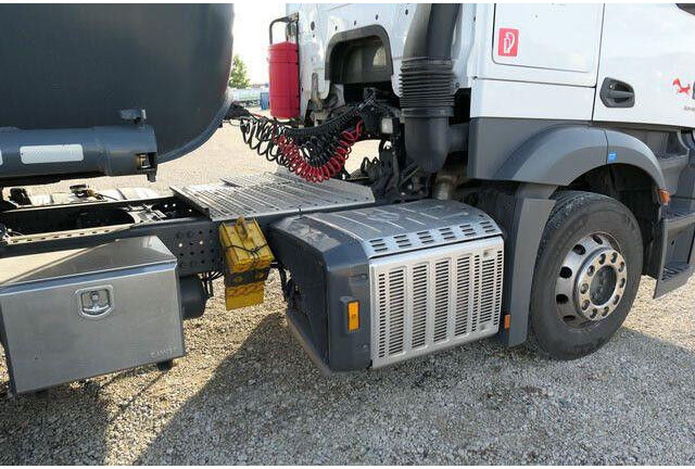 Mercedes-Benz 1846 Actros 4x2, Hydr., ADR, Leicht, Klima, Navi - Trekkvogn: bilde 5 Mercedes-Benz 1846 Actros 4x2, Hydr., ADR, Leicht, Klima, Navi - Trekkvogn: bilde 5