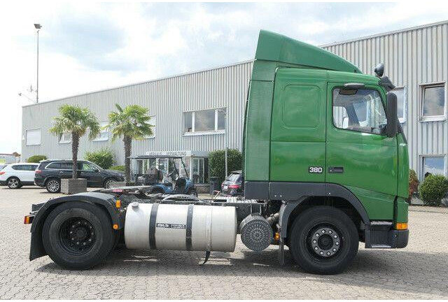 Volvo FH 380/Schalter/Klima/Hydraulik - Trekkvogn: bilde 2 Volvo FH 380/Schalter/Klima/Hydraulik - Trekkvogn: bilde 2