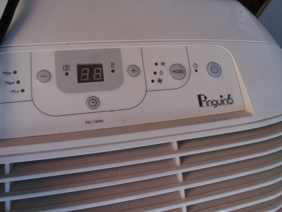Airco Delonghi Pinguino - Utstyr for næringsmiddelindustrien: bilde 3 Airco Delonghi Pinguino - Utstyr for næringsmiddelindustrien: bilde 3