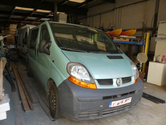 Camionnette Renault TRAFFIC (2003-411.053 km-VIN:VF1FLACA63V180319) - Personenbil: bilde 2 Camionnette Renault TRAFFIC (2003-411.053 km-VIN:VF1FLACA63V180319) - Personenbil: bilde 2