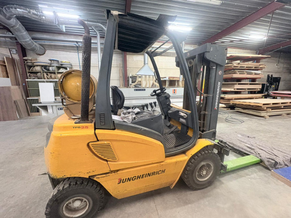 Chariot élévateur frontal au gaz Jungheirich TFG 25BK - Gasstruck: bilde 5 Chariot élévateur frontal au gaz Jungheirich TFG 25BK - Gasstruck: bilde 5