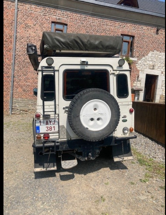 Land-Rover Defender 11O (2010) - Personenbil: bilde 1 Land-Rover Defender 11O (2010) - Personenbil: bilde 1