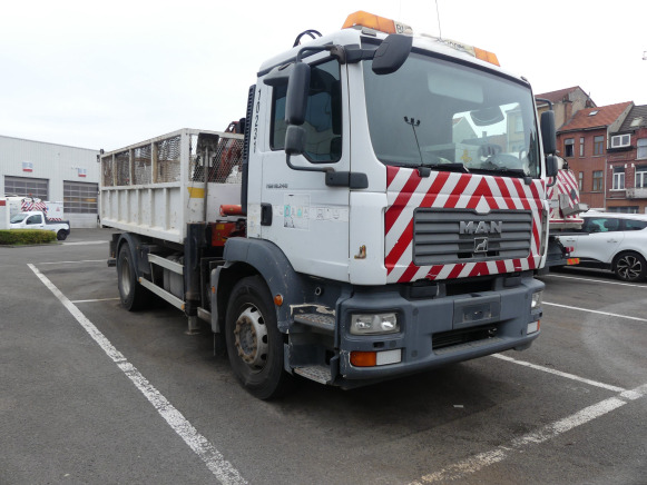 REF:10231 - Camion benne avec grue MAN TGM 18.240(VIN: WMAN08ZZ89Y231476) - Tippbil, Kranbil: bilde 2 REF:10231 - Camion benne avec grue MAN TGM 18.240(VIN: WMAN08ZZ89Y231476) - Tippbil, Kranbil: bilde 2