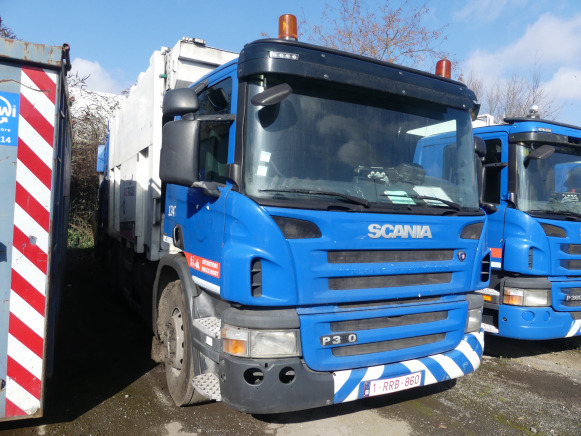 REF:1247 - Camion poubelle Scania P360 (2011 - 211.813 km) - Søppelbil: bilde 2 REF:1247 - Camion poubelle Scania P360 (2011 - 211.813 km) - Søppelbil: bilde 2