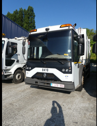 REF:8490 - Camion poubelle Renault Access (2014-236.794 km) - Søppelbil: bilde 1 REF:8490 - Camion poubelle Renault Access (2014-236.794 km) - Søppelbil: bilde 1