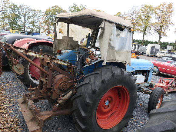 Tracteur agricole + treuil Ford Super Major - Traktor: bilde 3 Tracteur agricole + treuil Ford Super Major - Traktor: bilde 3