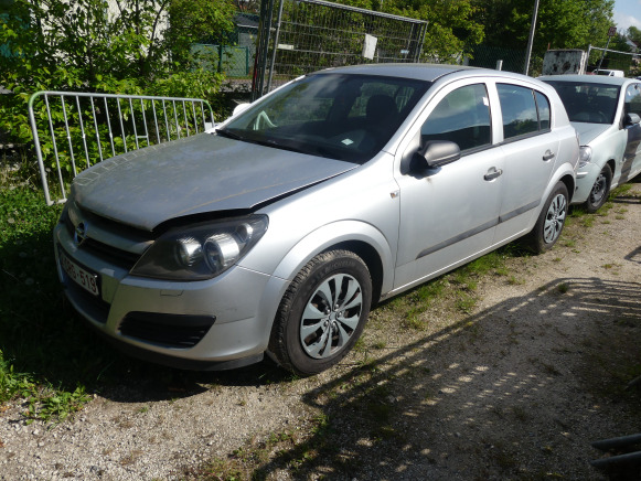 Voiture Opel Astra - Personenbil: bilde 1 Voiture Opel Astra - Personenbil: bilde 1