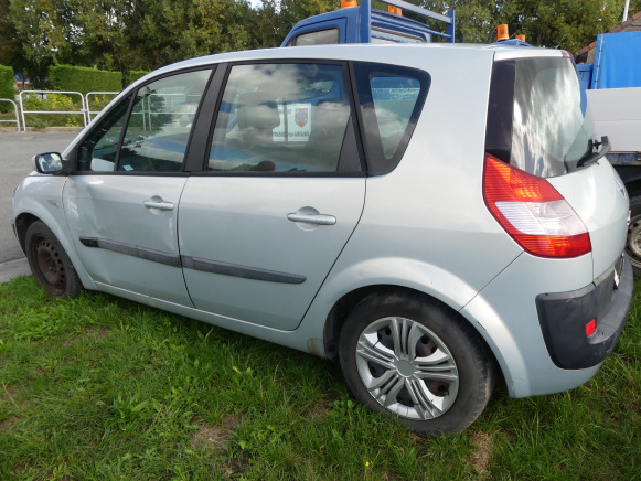 Voiture Renault Scenic 1.9 DCI - Personenbil: bilde 3 Voiture Renault Scenic 1.9 DCI - Personenbil: bilde 3