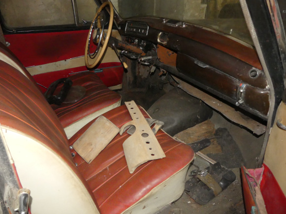 Voiture ancêtre Mercedes-Benz 220S Poton - Personenbil: bilde 4 Voiture ancêtre Mercedes-Benz 220S Poton - Personenbil: bilde 4
