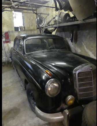 Voiture ancêtre Mercedes-Benz 220S Poton - Personenbil: bilde 1 Voiture ancêtre Mercedes-Benz 220S Poton - Personenbil: bilde 1