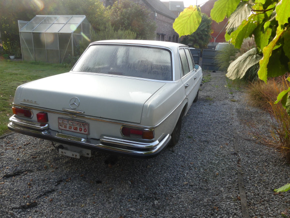 Voiture ancêtre Mercedes-Benz 280S (1972-72.399 km)( Vin: 10801610091315) - Personenbil: bilde 4 Voiture ancêtre Mercedes-Benz 280S (1972-72.399 km)( Vin: 10801610091315) - Personenbil: bilde 4