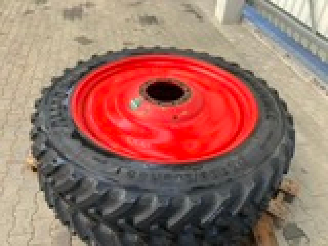 Alliance 320/105R50 - Dekk for Landbruksteknikk: bilde 1 Alliance 320/105R50 - Dekk for Landbruksteknikk: bilde 1