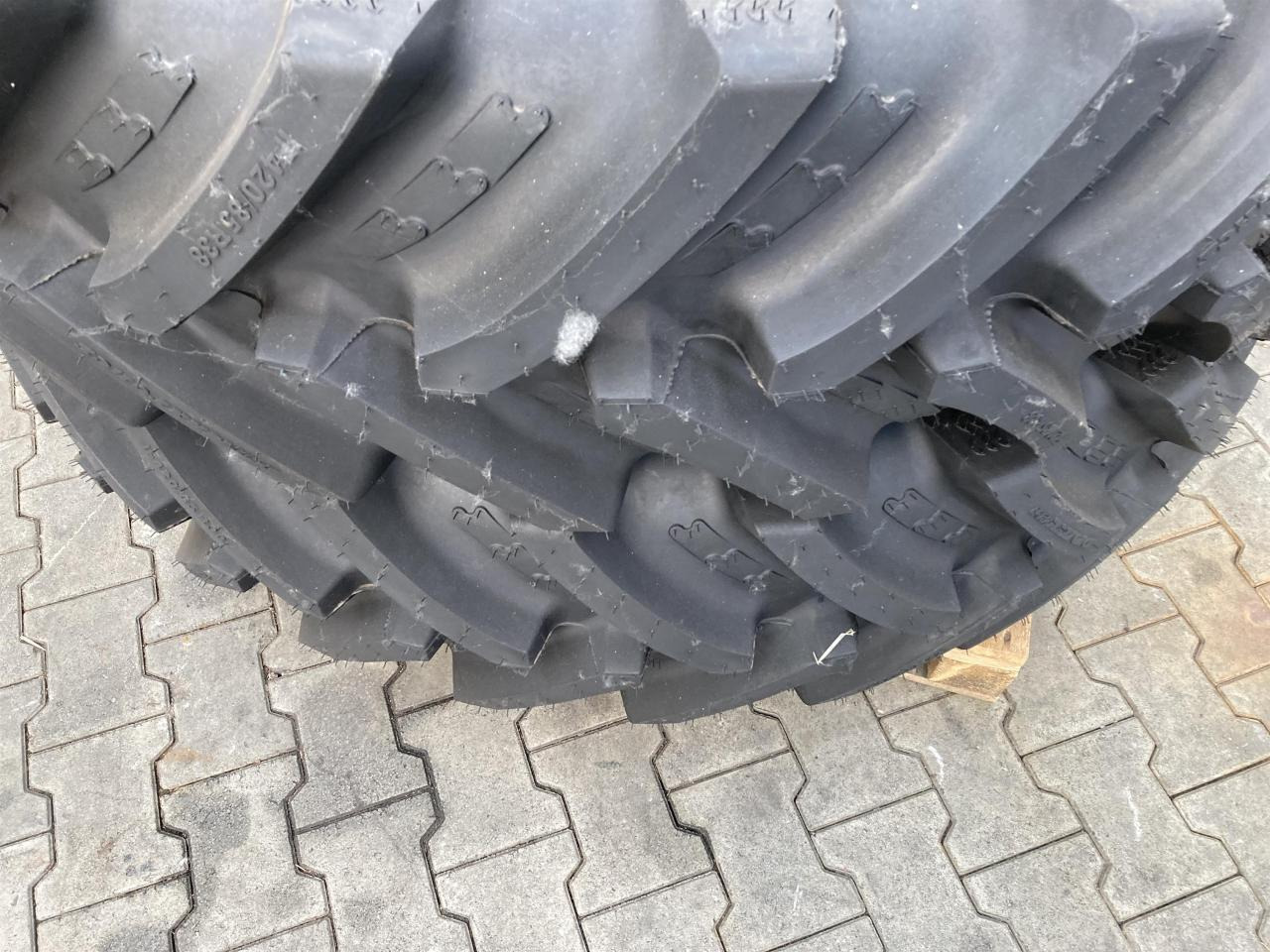 BKT 420/85R38 - Dekk for Landbruksteknikk: bilde 2 BKT 420/85R38 - Dekk for Landbruksteknikk: bilde 2