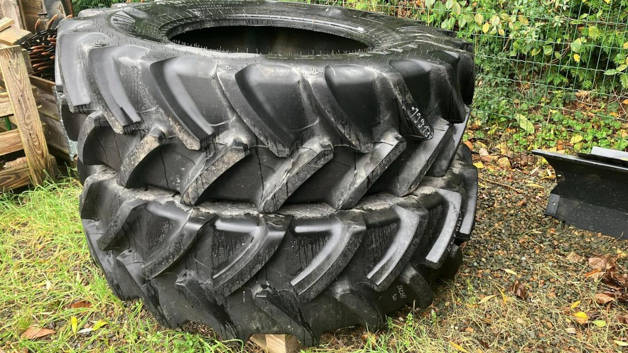 CEAT 420/90R30 - Dekk for Landbruksteknikk: bilde 1 CEAT 420/90R30 - Dekk for Landbruksteknikk: bilde 1