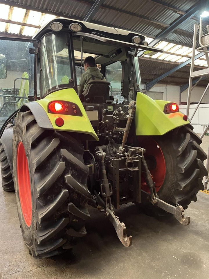 CLAAS Arion 420 - Traktor: bilde 3 CLAAS Arion 420 - Traktor: bilde 3