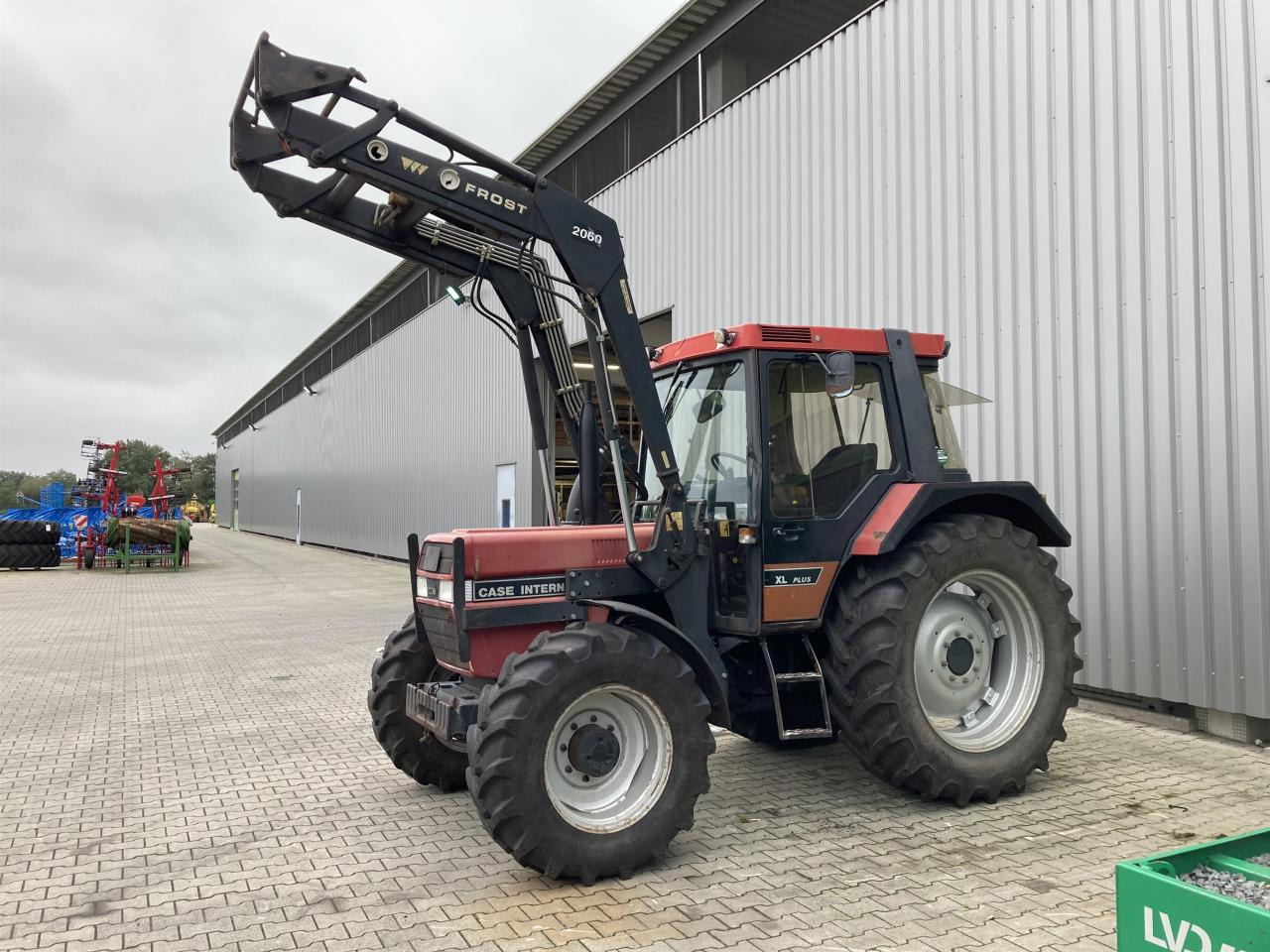 Case-IH 844 XL Plus - Traktor: bilde 1 Case-IH 844 XL Plus - Traktor: bilde 1