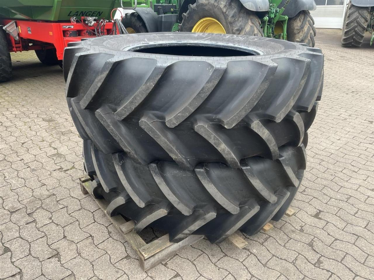 Continental 580/70R38 - Dekk for Landbruksteknikk: bilde 1 Continental 580/70R38 - Dekk for Landbruksteknikk: bilde 1
