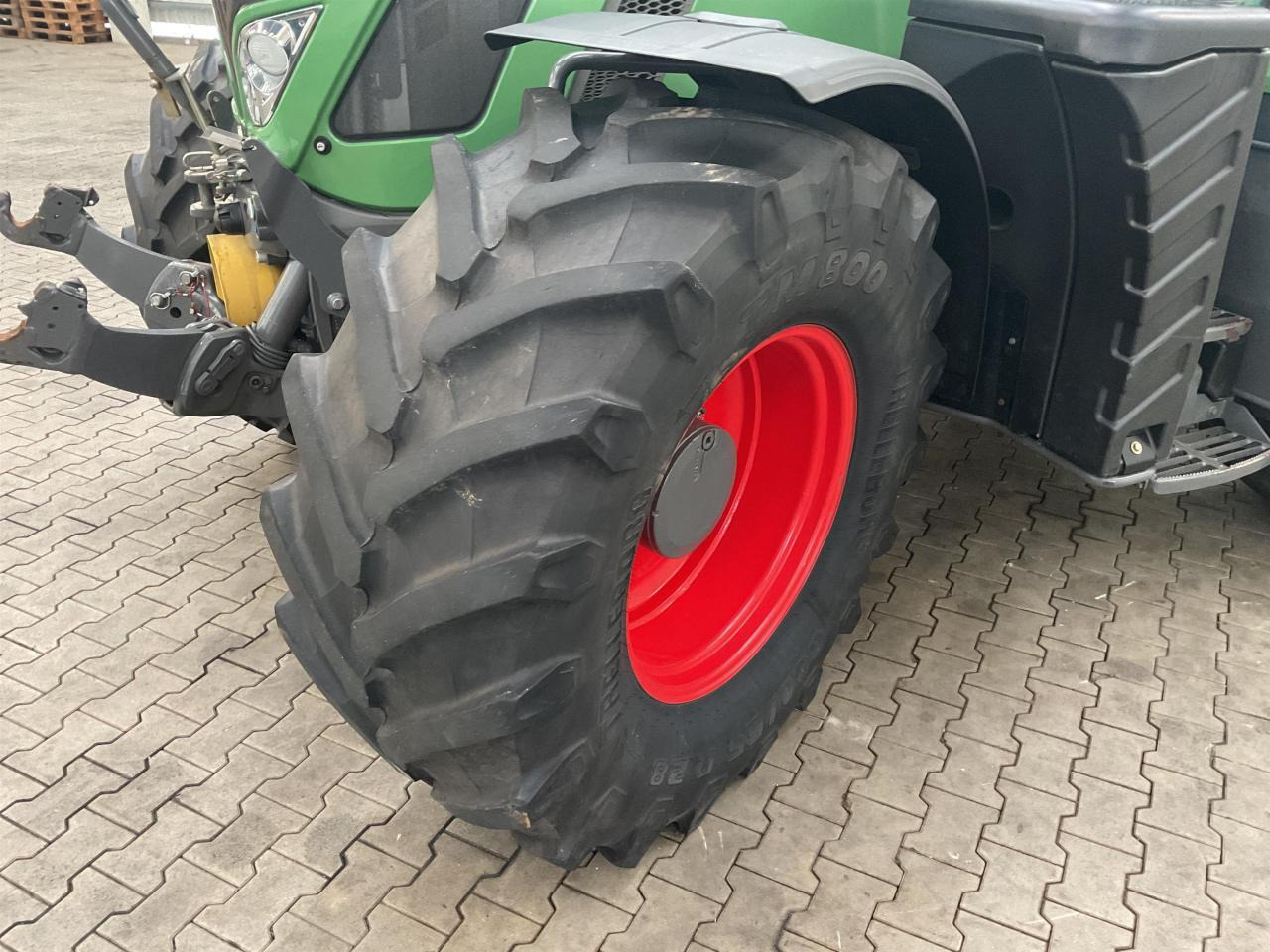 Fendt 718 Vario Profi - Traktor: bilde 2 Fendt 718 Vario Profi - Traktor: bilde 2