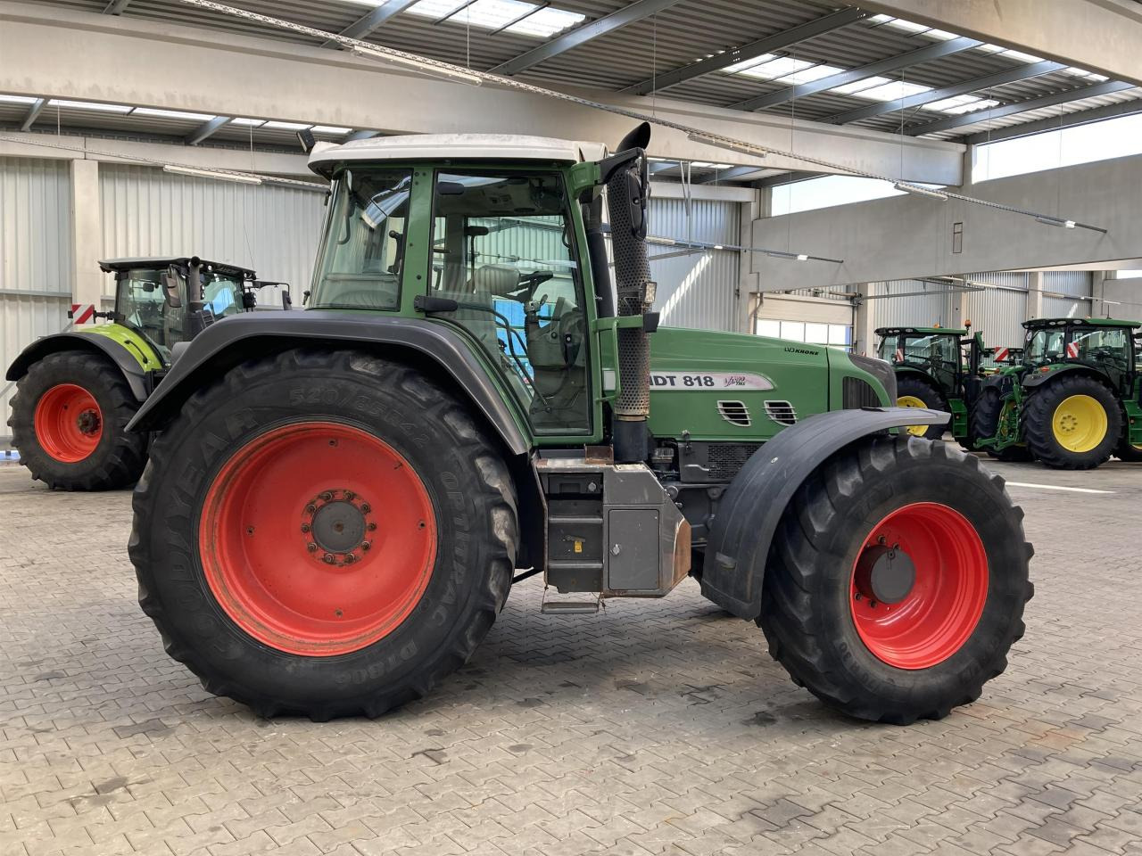 Fendt 818 Vario TMS - Traktor: bilde 5 Fendt 818 Vario TMS - Traktor: bilde 5