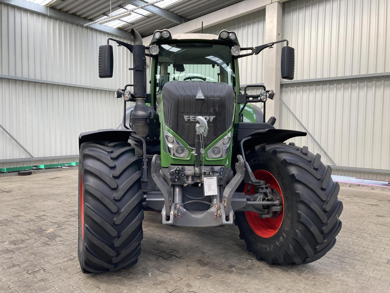 Fendt 828 Profi Plus - Traktor: bilde 2 Fendt 828 Profi Plus - Traktor: bilde 2