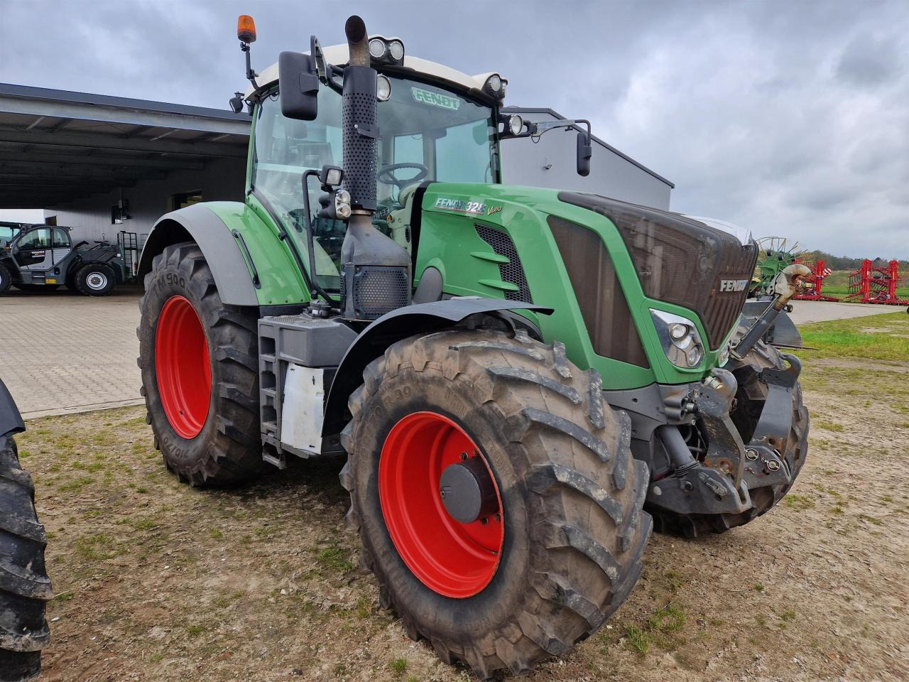 Fendt 828 Vario SCR - Traktor: bilde 2 Fendt 828 Vario SCR - Traktor: bilde 2