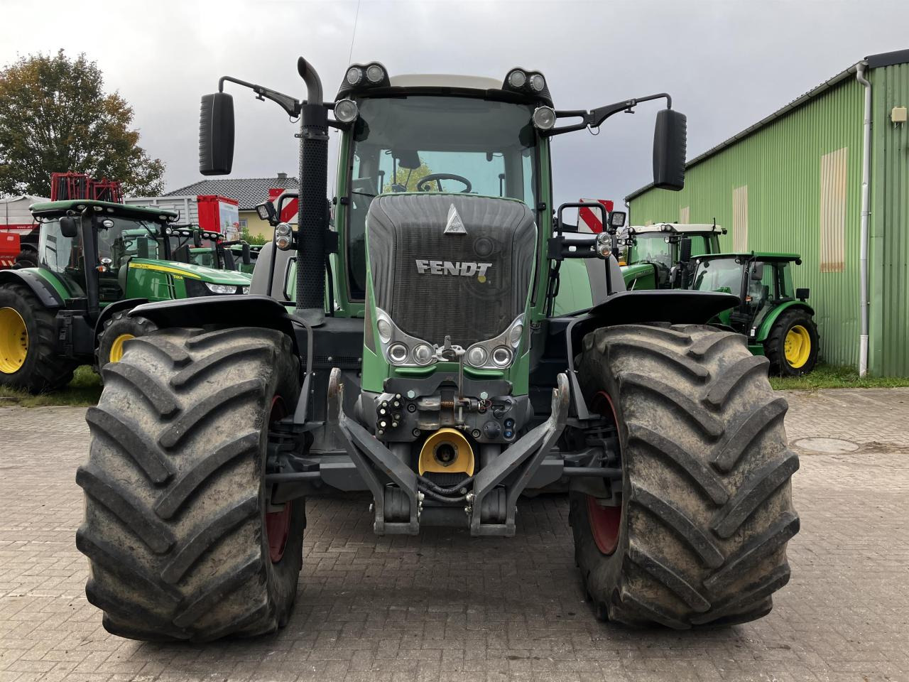 Fendt 828 Vario - Traktor: bilde 3 Fendt 828 Vario - Traktor: bilde 3
