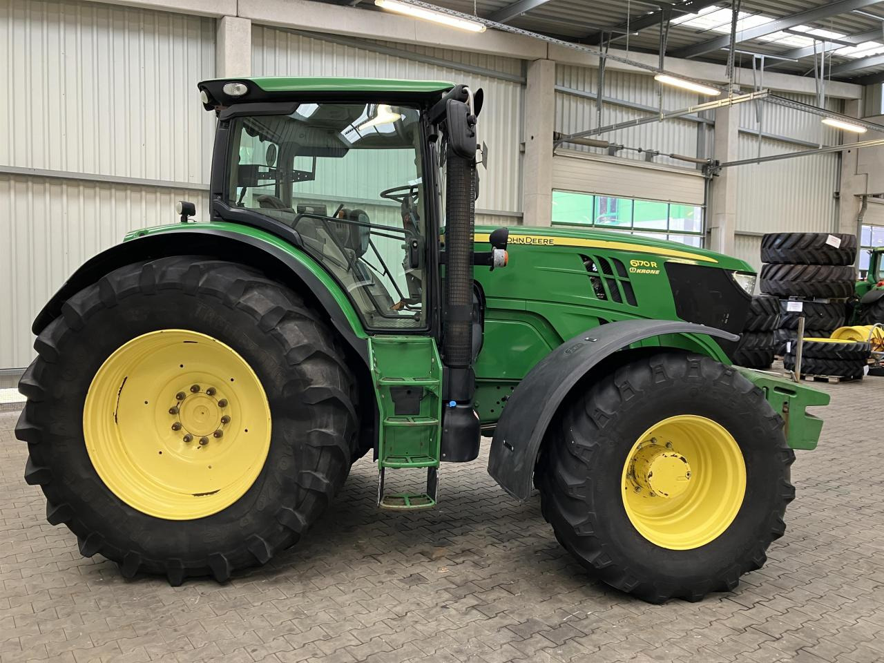 John Deere 6170R - Traktor: bilde 4 John Deere 6170R - Traktor: bilde 4