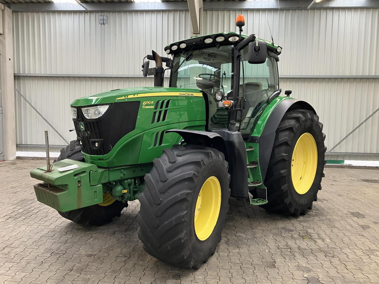 John Deere 6170R - Traktor: bilde 1 John Deere 6170R - Traktor: bilde 1