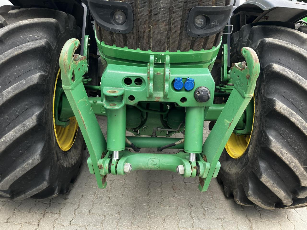 John Deere 6210R - Traktor: bilde 4 John Deere 6210R - Traktor: bilde 4