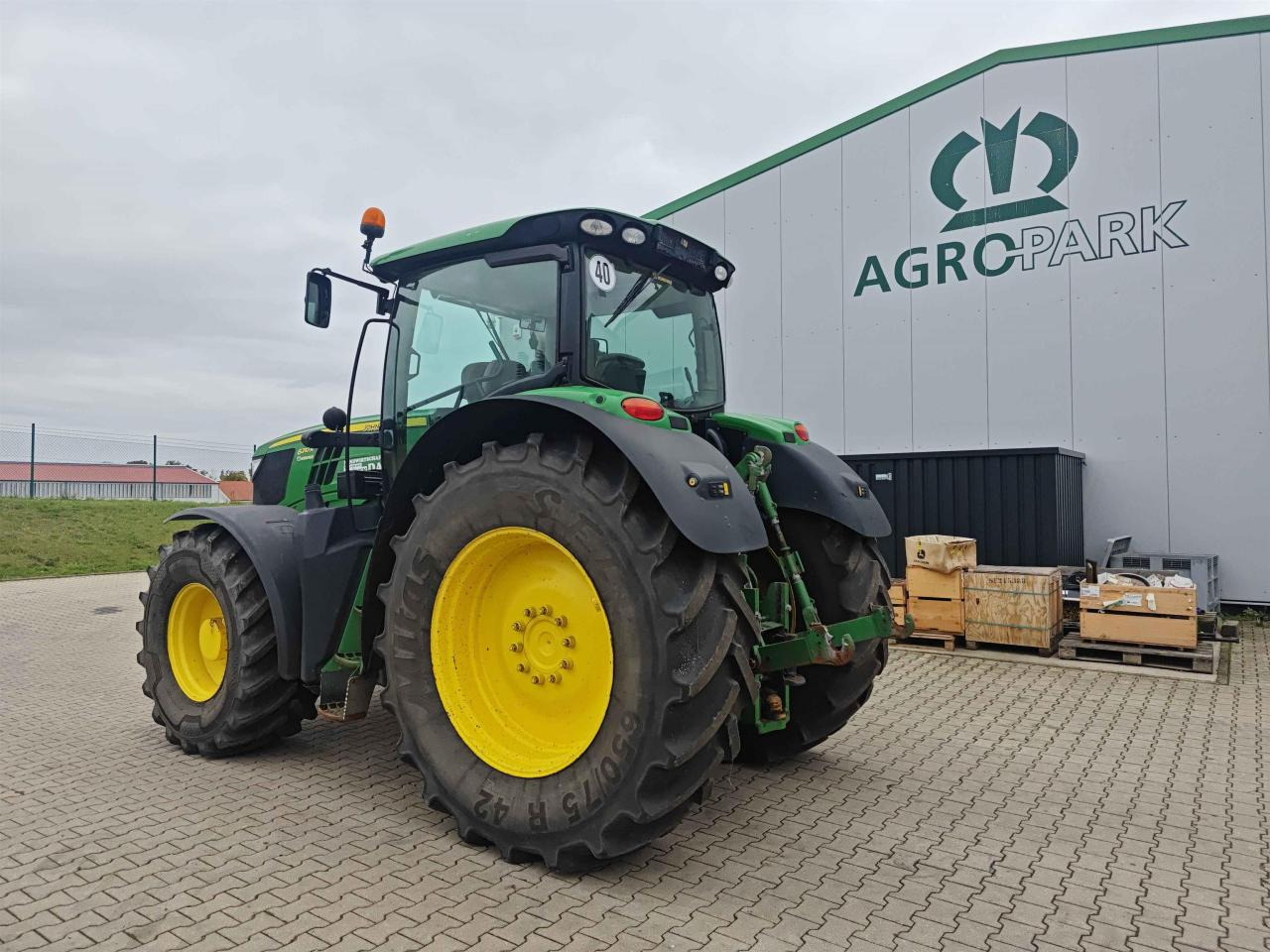 John Deere 6210R - Traktor: bilde 3 John Deere 6210R - Traktor: bilde 3