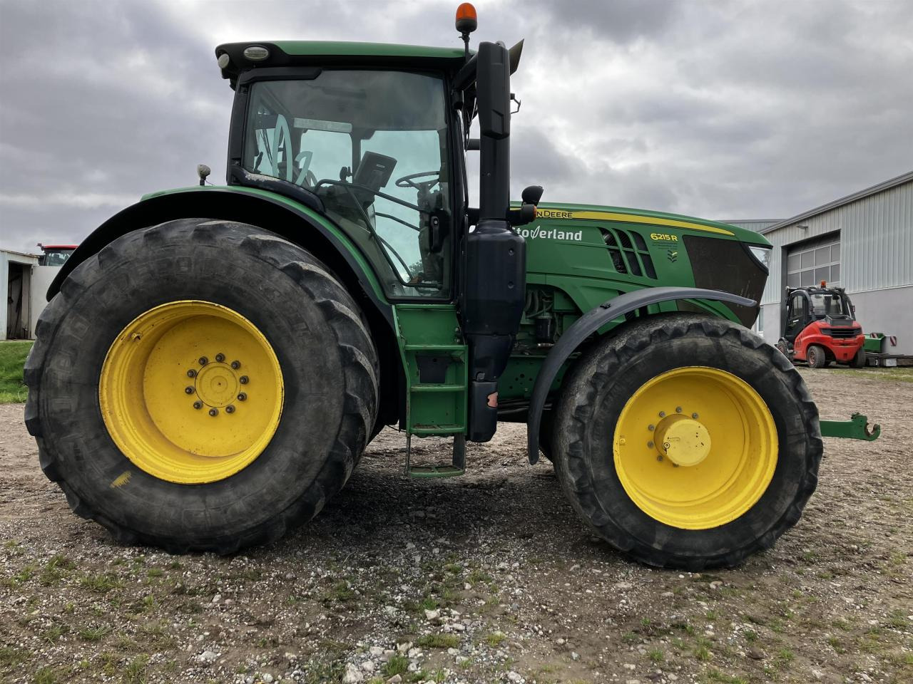 John Deere 6215R - Traktor: bilde 2 John Deere 6215R - Traktor: bilde 2