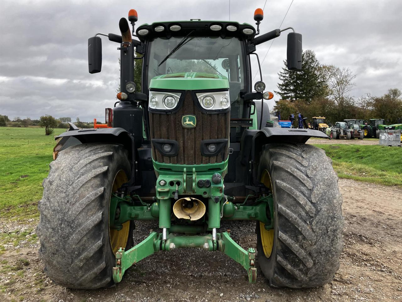 John Deere 6215R - Traktor: bilde 3 John Deere 6215R - Traktor: bilde 3