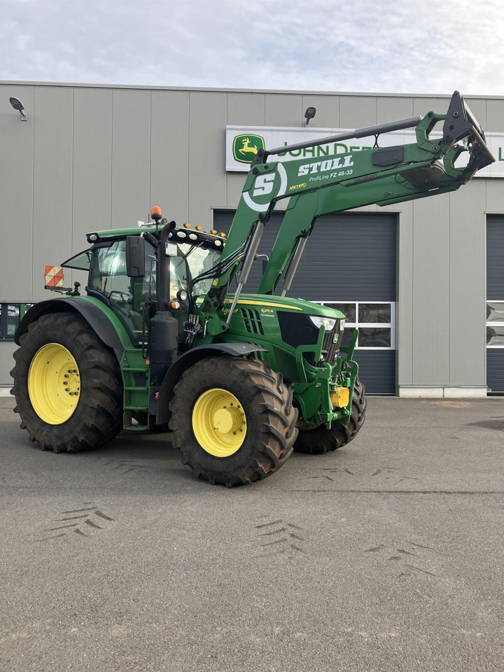 John Deere 6215R - Traktor: bilde 2 John Deere 6215R - Traktor: bilde 2