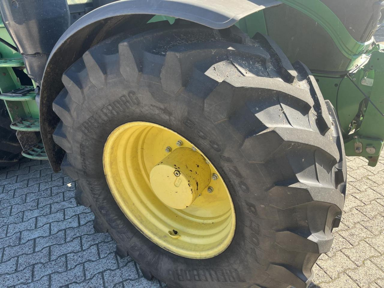 John Deere 6215R - Traktor: bilde 3 John Deere 6215R - Traktor: bilde 3