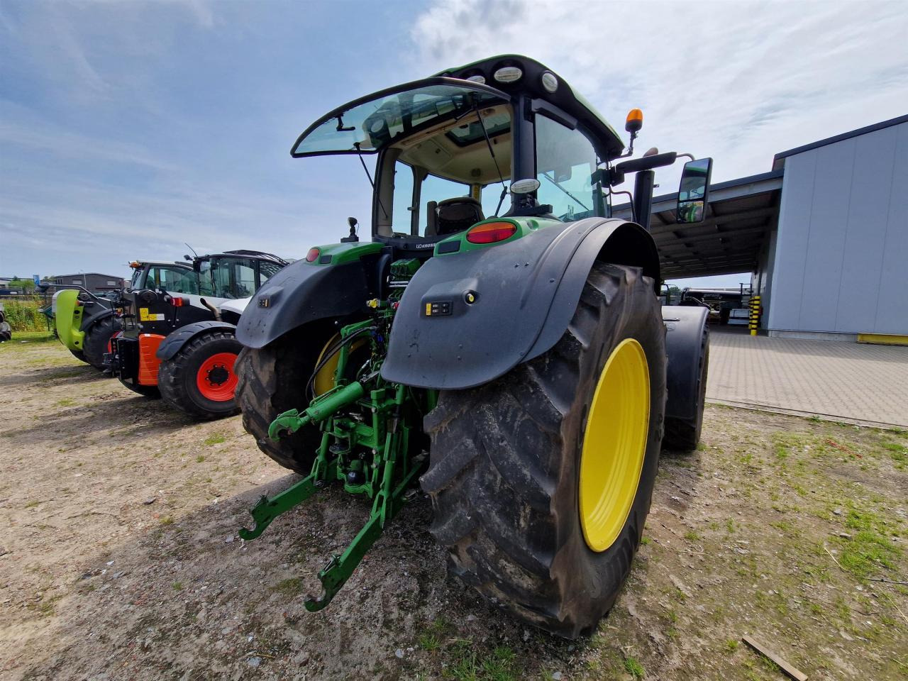 John Deere 6215R - Traktor: bilde 3 John Deere 6215R - Traktor: bilde 3