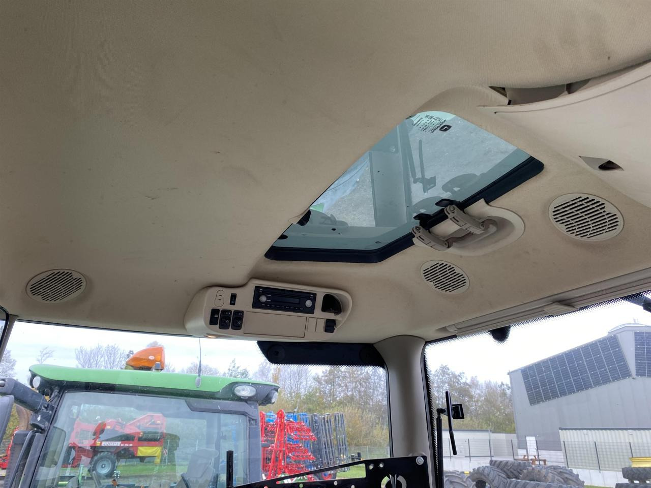 John Deere 6215R - Traktor: bilde 5 John Deere 6215R - Traktor: bilde 5