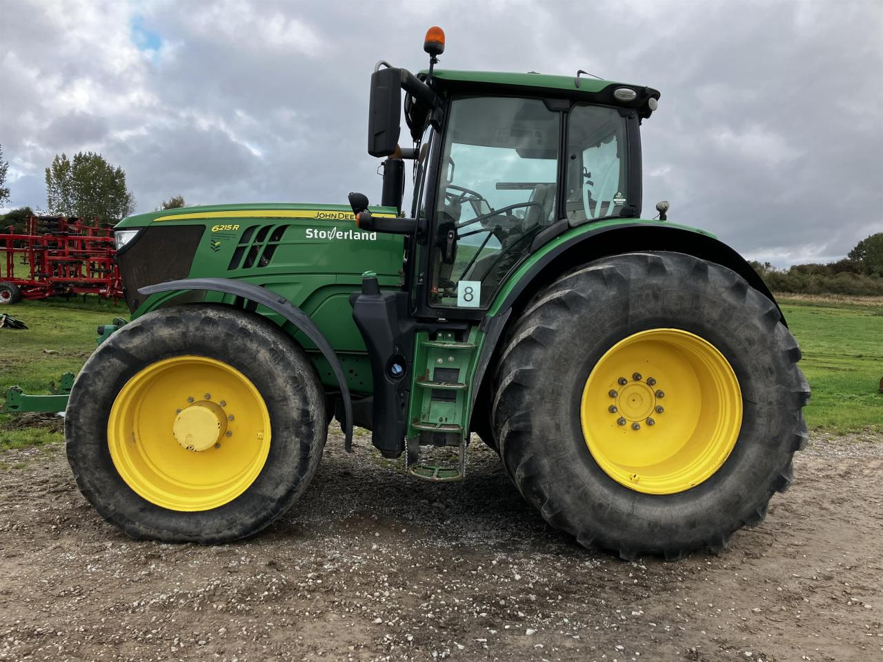 John Deere 6215R - Traktor: bilde 1 John Deere 6215R - Traktor: bilde 1