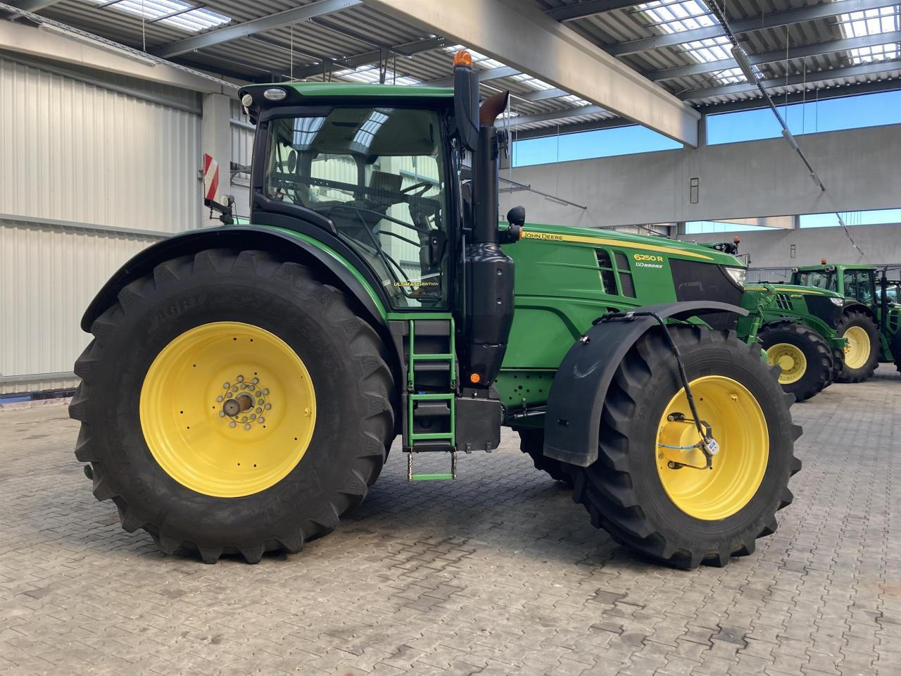 John Deere 6250R - Traktor: bilde 5 John Deere 6250R - Traktor: bilde 5