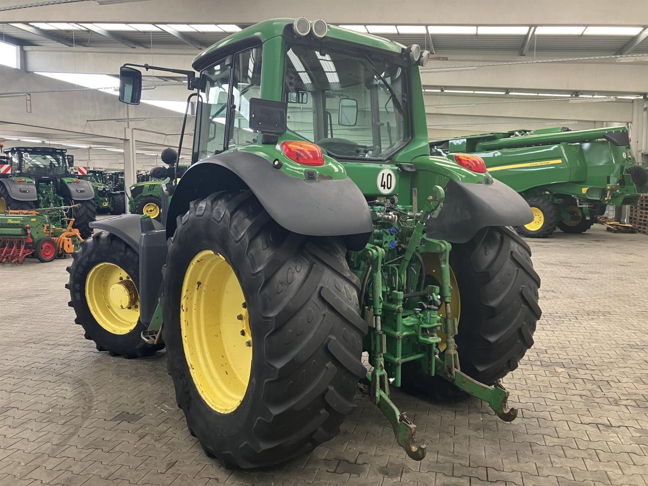John Deere 6830 Premium - Traktor: bilde 4 John Deere 6830 Premium - Traktor: bilde 4