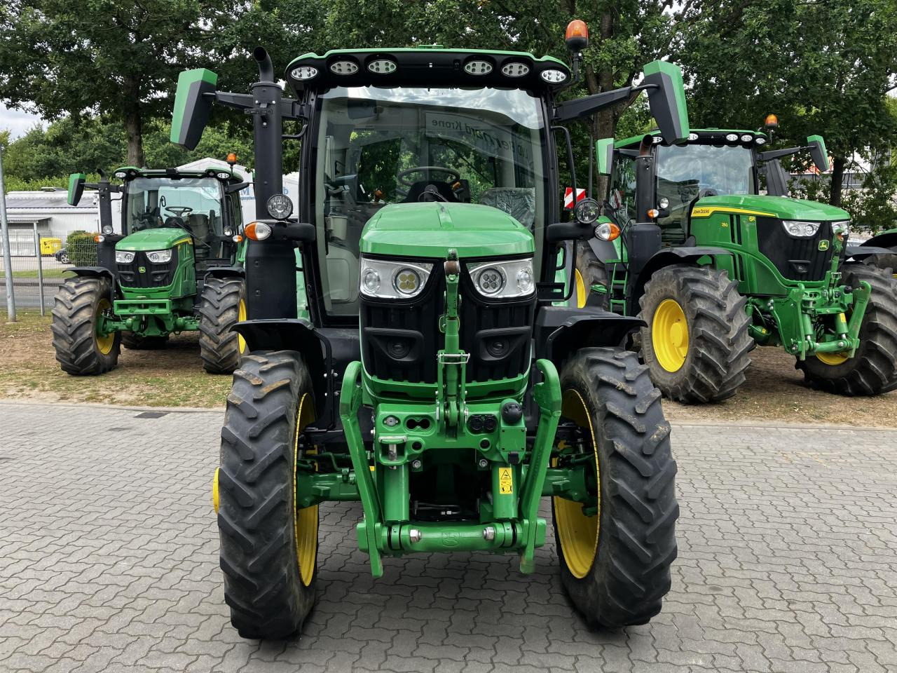 John Deere 6R 130 - Traktor: bilde 3 John Deere 6R 130 - Traktor: bilde 3