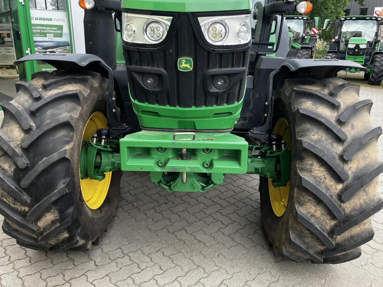 John Deere 6R 130 - Traktor: bilde 4 John Deere 6R 130 - Traktor: bilde 4